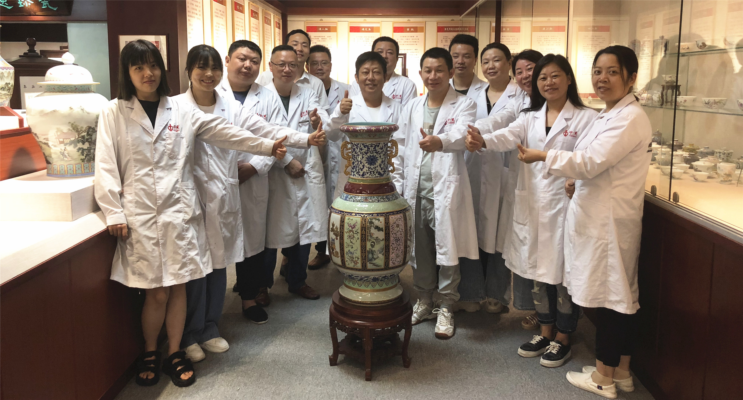 各種釉彩大瓶成功復(fù)燒！